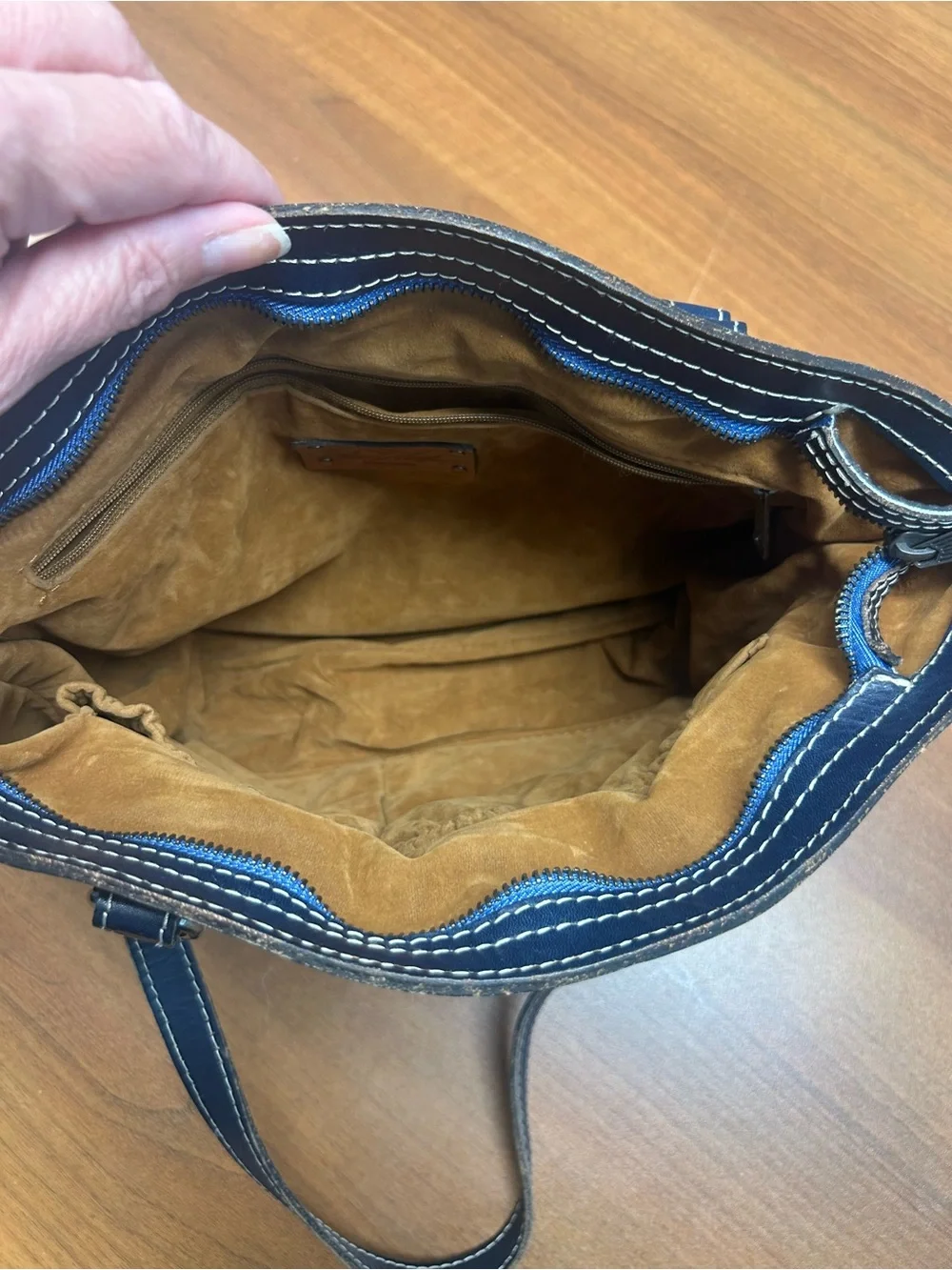 Patricia Nash Dark Navy 100% Full Grain Leather shoulder bag Floral Design